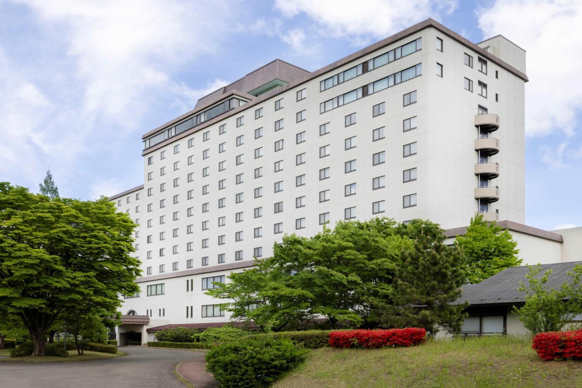 Mercure Miyagi & 3* Zao